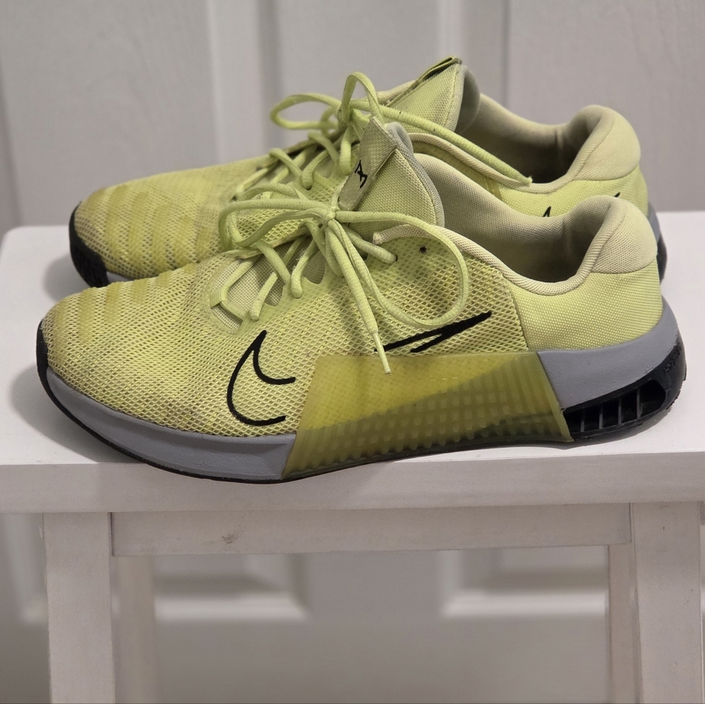 Nike Metcon 9 Lemon Twist Black Volt Men's Crosstrainer Shoes Size 12.5 Crossfit
